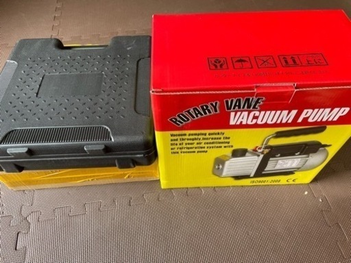 新品未使用　エアコンガスチャージ マニホールドゲージ＆真空ポンプ 2点セット