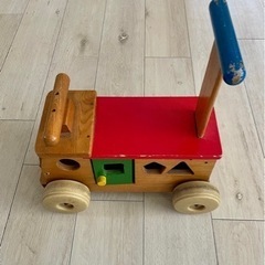 幼児　乗用玩具　車　木製　