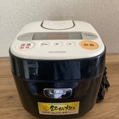 アイリスオーヤマ　炊飯器　RC-MA30-B