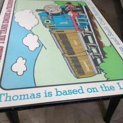 トーマスの子供用テーブル