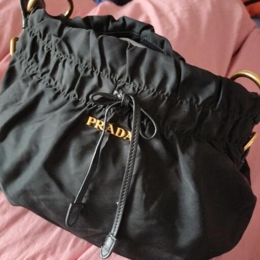 PRADAのバッグ