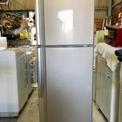 2011年製 SHARP ノンフロン冷凍冷蔵庫228L
