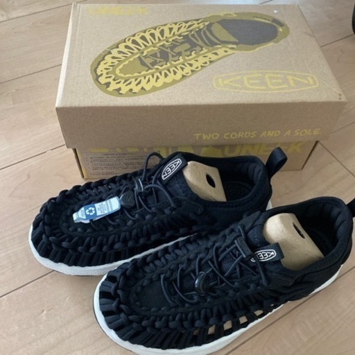 KEEN サンダル　23cm 　新品