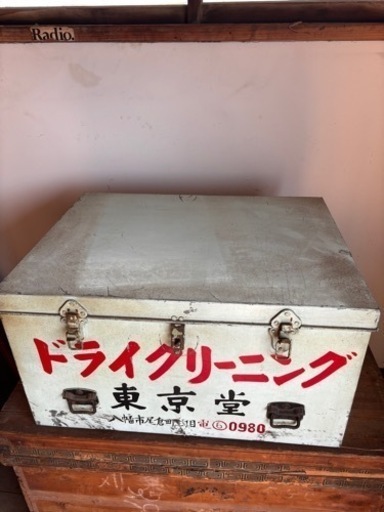 昭和レトロ　ブリキの箱