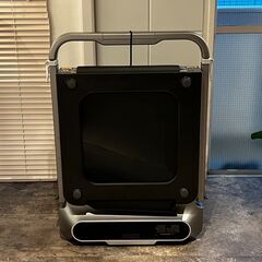 折りたたみ収納できるルームランナー（ウォーキングマシン）