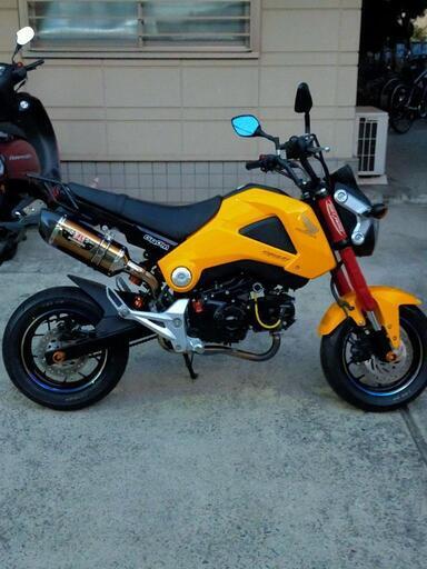 GROM【グロム】125   【バイクパーツ】YOSHIMURAマフラー