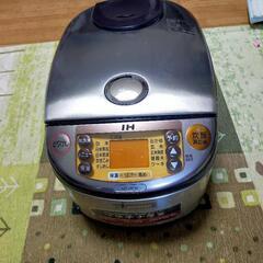 値下げ　17年製 象印 IH炊飯器 NP-HF10 　プラ…