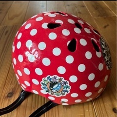 【NUTCASE】自転車用ヘルメット　50-54センチ　赤白