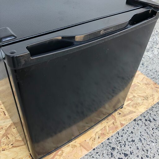 TOHOTAIYO　1ドア冷蔵庫 TH-46L1-BK　小型　冷蔵庫 46L 一人暮らし向け　左右開き対応　ブラック　2021年製　①