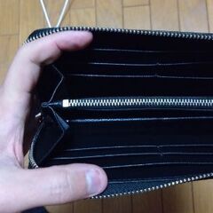 今日のみほぼ未使用　BVLGARI　ブラック皮財布