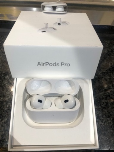 airpods pro 第二世代新品近い