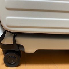 LOJEL (ロジェール)キャリーケースcubo medium(Off-White)￥36.000→