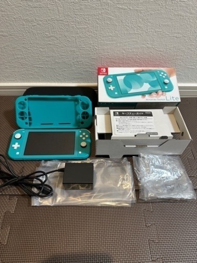 （売約済）Nintendo Switch Lite ニンテンドー スイッチ ライト ターコイズ 完品 ソフト付 付属品付