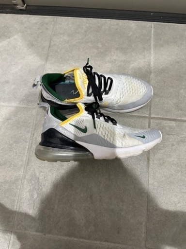 NIKE エアマックス270\n