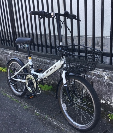 整備済◎Volkswagen・フォルクスワーゲン 20インチ・折りたたみ自転車・シマノ6段変速・カゴ付き・清掃済みでピカピカです
