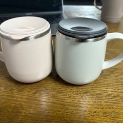 ニトリ保温マグカップ2個　生活雑貨 食器 コーヒー、ティー
