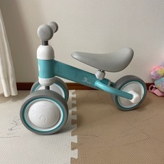 幼児　ストライダー　三輪車