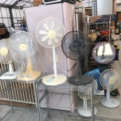 扇風機いろいろあります❗️1個500円❗️