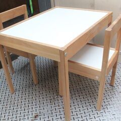 Ikea Latt 子供用テーブル椅子セット