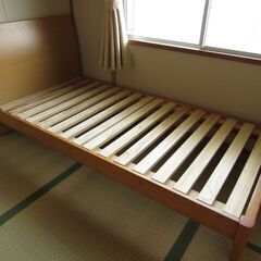 引き取り限定　シングルベッド　高さ調整可能　スノコベッド