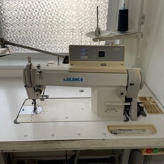 動作確認済 中古品 工業用ミシンDDL-5570N 自動糸切付1本針本縫い 