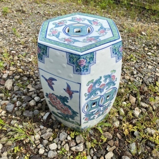 ガーデンチェア　ガーデニング　陶磁器　陶器製　スツール　六角形　花台