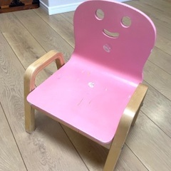 キコリ　小椅子　ピンク