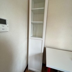 【ネット決済】IKEA ガラス扉の本棚