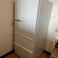 【ネット決済】2021年製　冷凍冷蔵庫　AQUA AQR-27K(W)