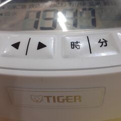 【U1329】炊飯器 タイガー JPV-A100 2023年製