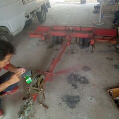 車のトレーラー 現地ピックアップ