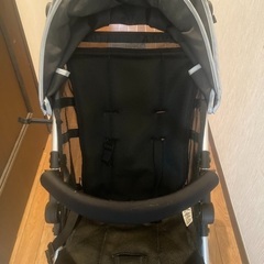ベビーカー 荷物入れ タイヤが大きい