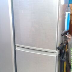シャープノンフロン冷凍冷蔵庫SJ-D14A-S（２０１５年製）