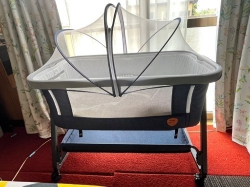 家具   ベビーベッド　　、