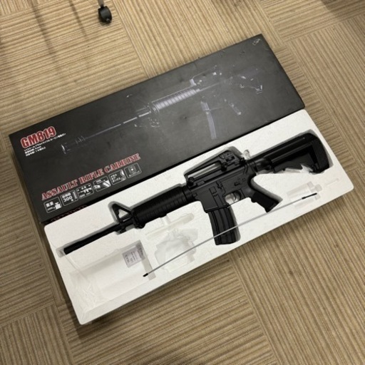 【美品‼️】定価22,161円 ダブルイーグル 1/1スケール 電動ガン アサルトライフル GM819 バッテリー付き♪ 美品‼️】定価22,161円 ダブルイーグル 1/1スケール 電動ガン アサルト