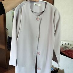 高島屋で購入したアイボリーピンクのジャケット（未使用）