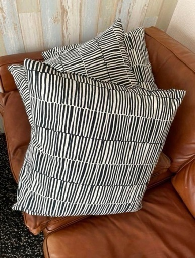 IKEA イケア　クッション　3セット