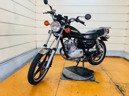 28655 km  GN125 スズキ 小型★ 始動動画あり