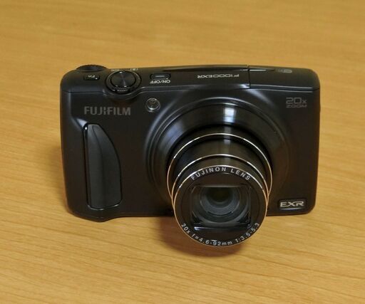 富士フィルム　PinePxi F1000EXR