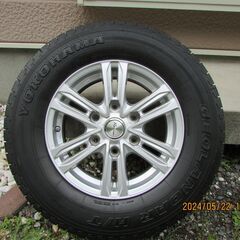 195/80R15 ハイエース 夏タイヤアルミ付４本　タイヤほぼ新品