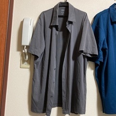 服/ファッション 半袖 シャツ