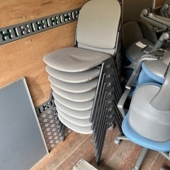 スタックチェア　重ね椅子　オフィスチェア　便利