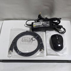 ?富士通?LifeBook?AH45/T?超美品白?SSD?WIN11
