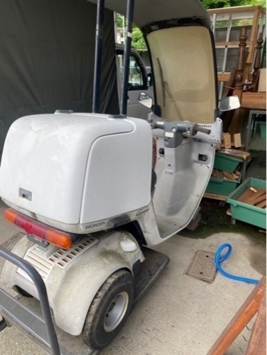 故障車両　部品取
