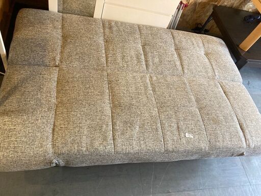 ☆中古￥12,800！IKEA　ソファテーブル　家具　ベッド時：幅114㎝ｘ奥行180㎝ｘ高さ38㎝　【BE114】