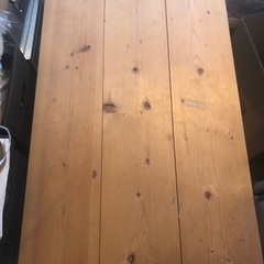 DIYした鉄脚デスク(縦55横91高さ70 厚さ2の木の板を使用)