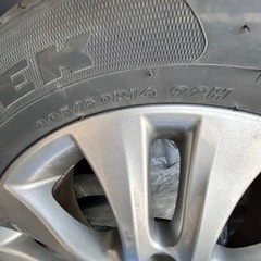 車のパーツ タイヤ、トヨタ純正ホイール4本すぐに取りきてほしいので