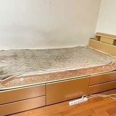 ニトリ: 収納付きシングルベッド