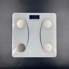 美品　アマゾンで購入した体重計
