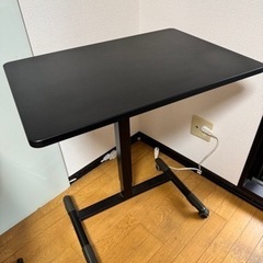 高さ調整可能テーブル　家具 オフィス用家具 机